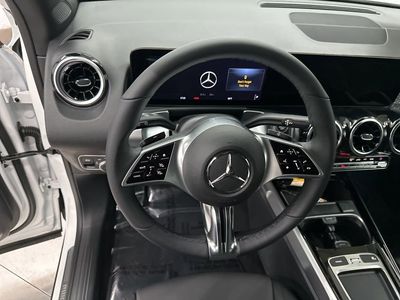 2026 Mercedes-Benz GLB — photo 43 view