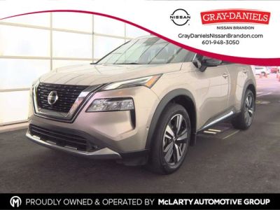 2021 Nissan Rogue Platinum — front three-quarter view