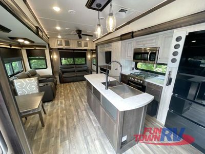 2023 Forest River RV Cardinal Luxury - Photo 9