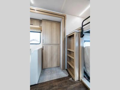 2026 Dynamax Europa S - Photo 24