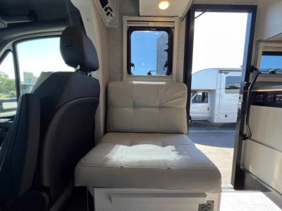 2027 Winnebago EKKO — photo 10 view