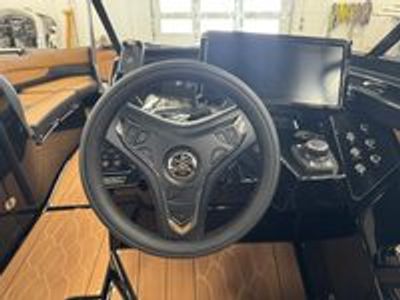 2026 Yamaha 255 XD — photo 15 view