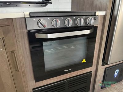 2023 Forest River RV Rockwood Ultra Lite — photo 20 view