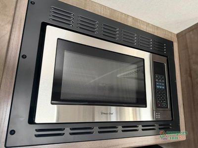 2023 Forest River RV Rockwood Ultra Lite — photo 17 view