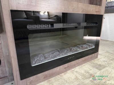 2023 Forest River RV Rockwood Ultra Lite — photo 24 view