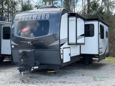 2023 Forest River RV Rockwood Ultra Lite — interior view