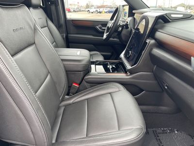 2025 GMC Yukon — photo 15 view