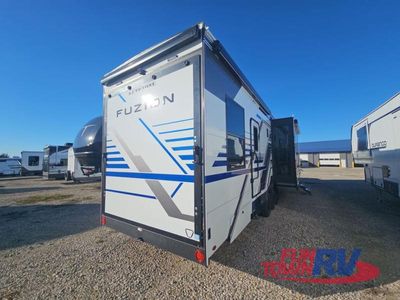 2026 Keystone RV Fuzion - Photo 6