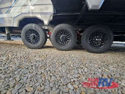 2026 Keystone RV Fuzion - Photo 13
