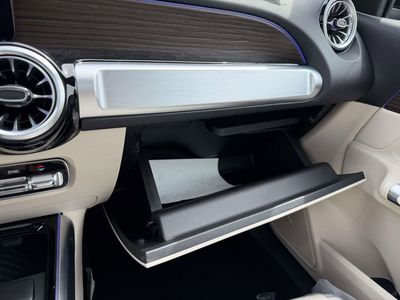 2026 Mercedes-Benz GLB — photo 28 view