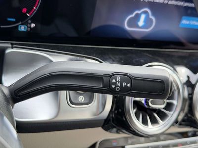 2026 Mercedes-Benz GLB — photo 19 view