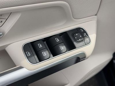 2026 Mercedes-Benz GLB — photo 16 view