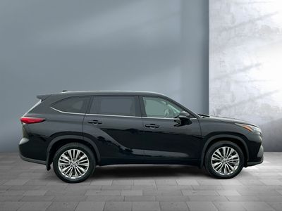 2022 Toyota Highlander - Photo 7