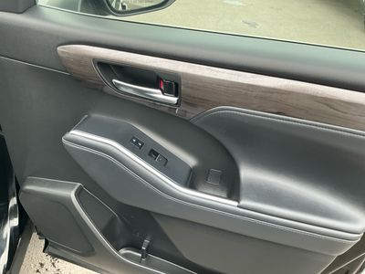2022 Toyota Highlander - Photo 21