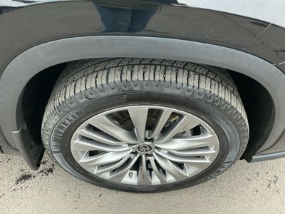 2022 Toyota Highlander - Photo 22
