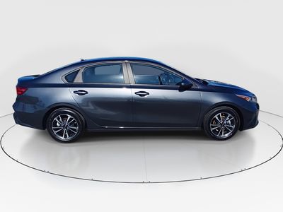2024 Kia Forte - Photo 8