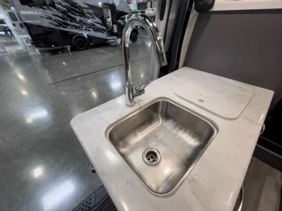 2023 Thor Motor Coach TRANQUILITY — photo 8 view