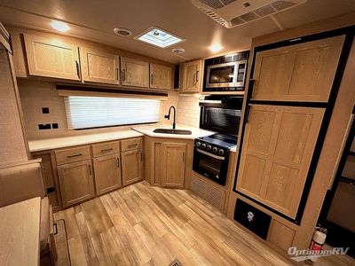 2023 Forest River Rockwood Ultra Lite - Photo 6