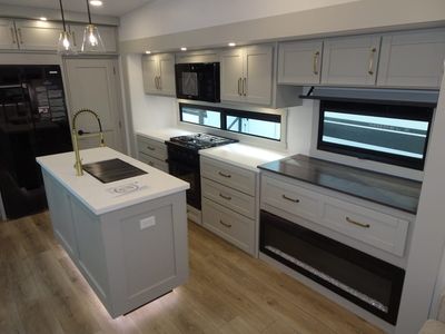2026 Brinkley RV MODEL Z - Photo 10