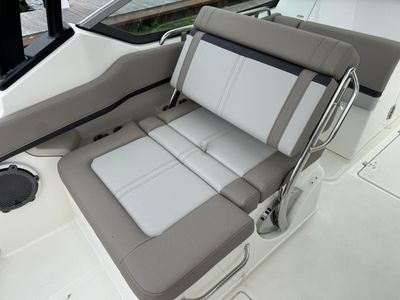 2025 Boston Whaler 240 VANTAGE - Photo 12
