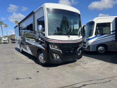 2024 Fleetwood BOUNDER - Photo 1