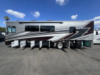 2024 Fleetwood BOUNDER - Photo 21
