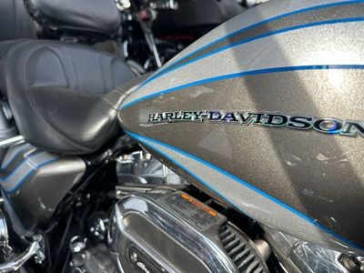 2016 Harley-Davidson CVO Road Glide Ultra - Photo 7