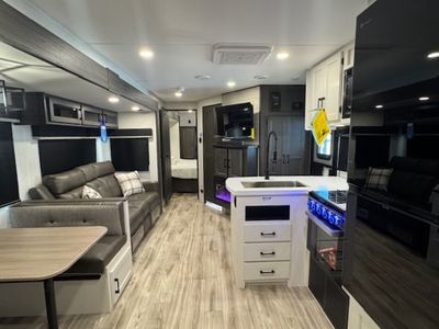 2026 Venture SportTrek Touring Edition - Photo 13
