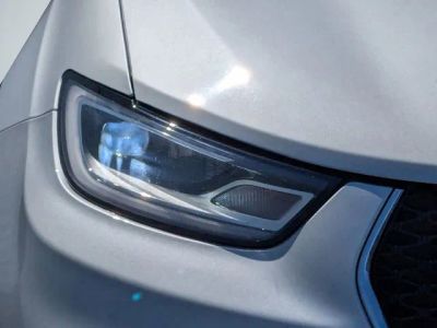 2024 Chrysler Pacifica — photo 9 view