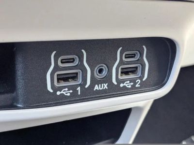 2024 Chrysler Pacifica — photo 23 view