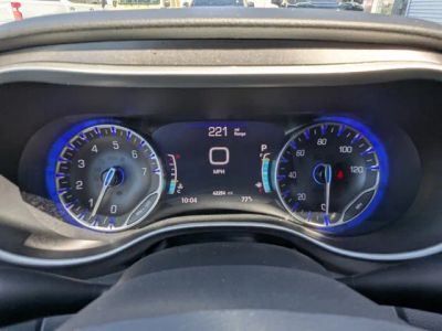 2024 Chrysler Pacifica — photo 27 view