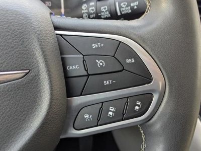 2024 Chrysler Pacifica — photo 26 view
