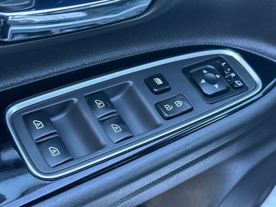 2022 Mitsubishi Outlander - Photo 13