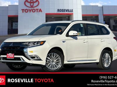 2022 Mitsubishi Outlander - Photo 1