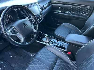 2022 Mitsubishi Outlander - Photo 11