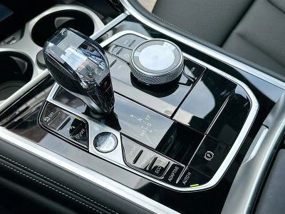 2026 BMW 8 Series — photo 14 view