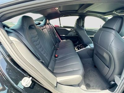2026 BMW 8 Series — photo 22 view