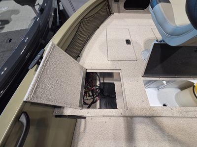2026 Crestliner 1850 KODIAK TILLER - Photo 10