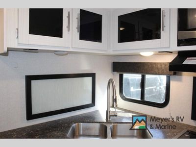 2020 Venture RV Stratus Ultra-Lite - Photo 14