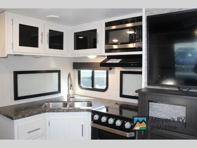 2020 Venture RV Stratus Ultra-Lite - Photo 13
