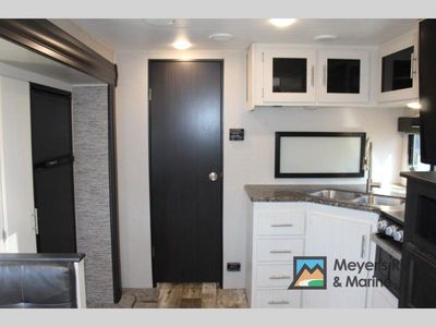 2020 Venture RV Stratus Ultra-Lite - Photo 18