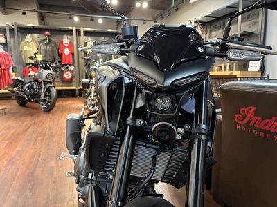 2025 Yamaha MT-03 - Photo 8