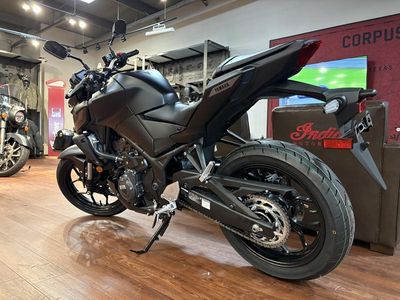 2025 Yamaha MT-03 - Photo 3