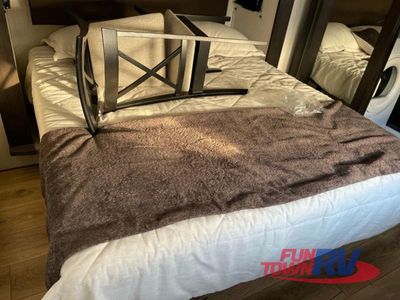 2025 Forest River RV Sabre - Photo 47