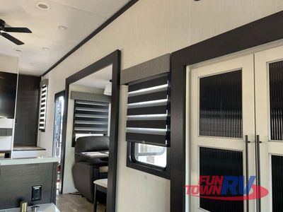 2025 Forest River RV Sabre - Photo 4