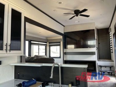 2025 Forest River RV Sabre - Photo 10