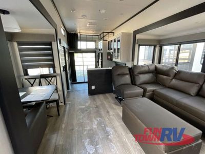 2025 Forest River RV Sabre - Photo 7
