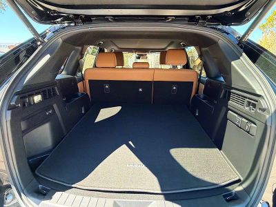 2026 Mazda CX-70 — photo 13 view