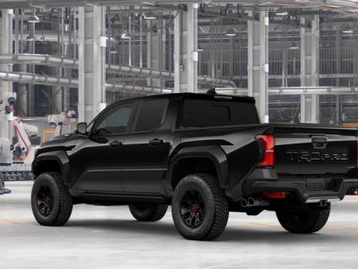 2026 Toyota Tacoma i-FORCE MAX - Photo 8