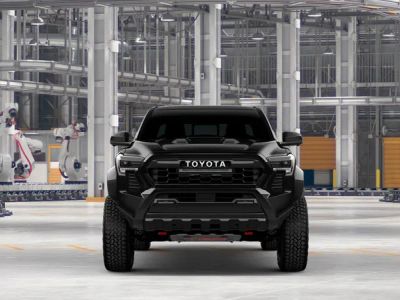 2026 Toyota Tacoma i-FORCE MAX - Photo 2